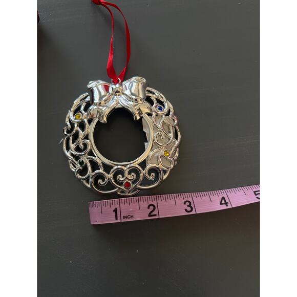 Lenox Sparkle Crystal Christmas Wreath Ornament - Picture 4 of 6